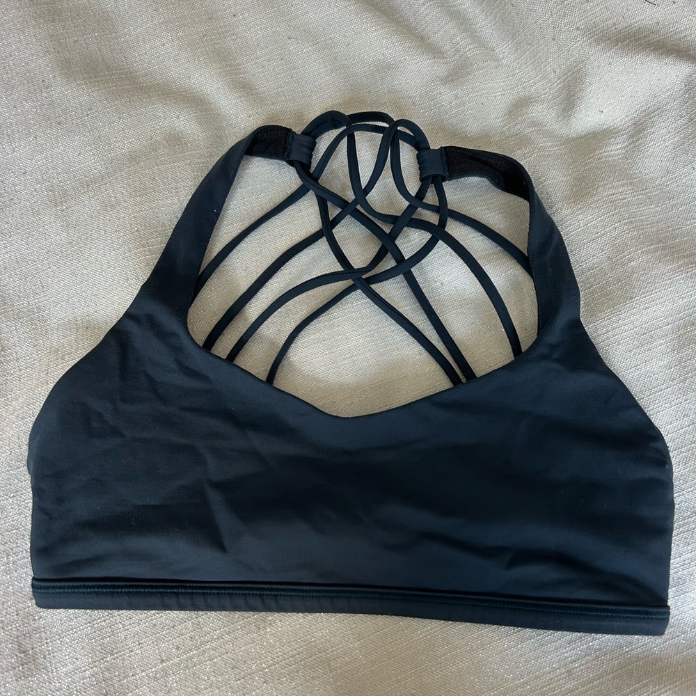 Free to be Bra Lululemon Size 4